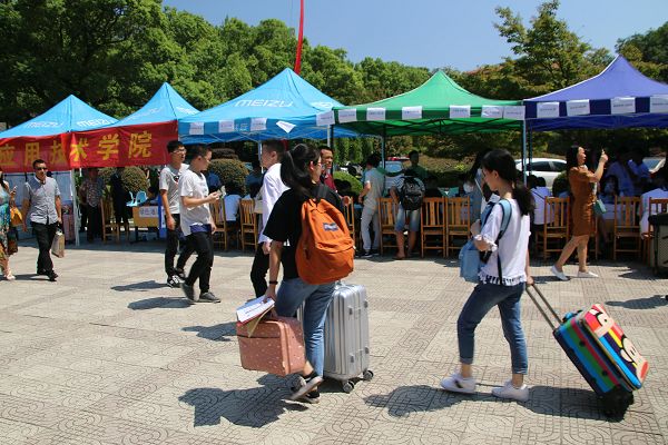 1505615036876068559.jpg IMG_9169_爱奇艺用图.jpg